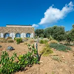 Camille Villa